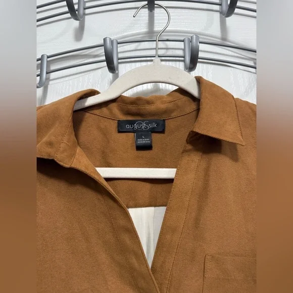 August Silk Women’s L Blouse Faux Suede Brown Cream Western Neutral Career EUC - Picture 3 of 16